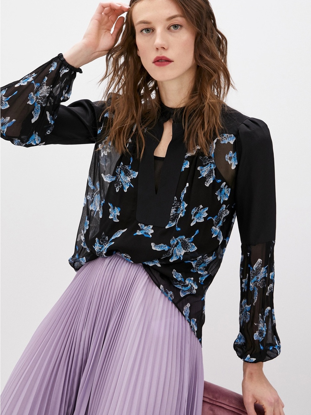 DIANE VON FURSTENBERG Black Sheer Floral Pleated Button-Up Shirt